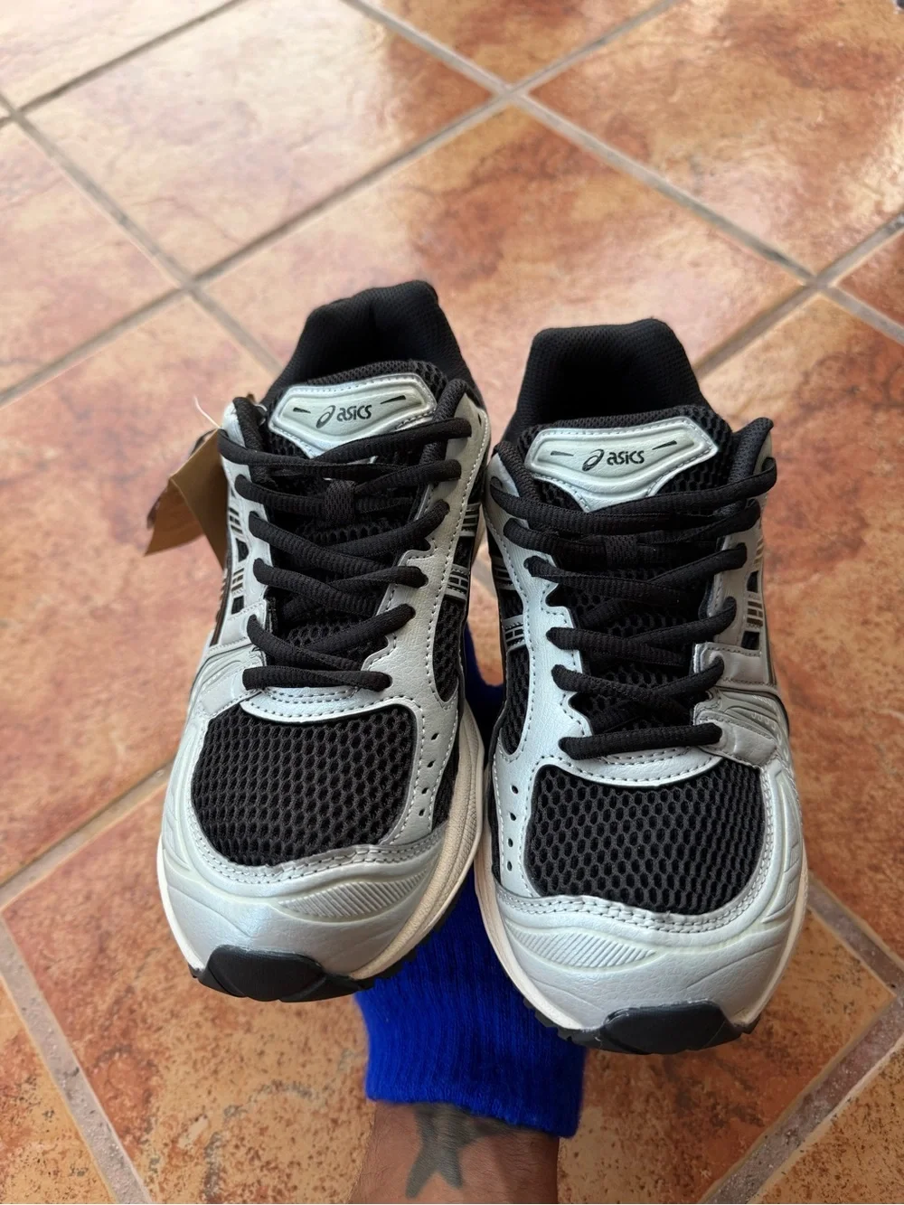 Size 8 Men’s And Women’s 9.5 - Asics Gel Kayano 14 Black and Silver Athletic